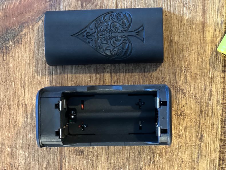 The Rebel Mod Beast - 400W (4 x 18650) - Evolv DNA 250C  REBEL VAPE
